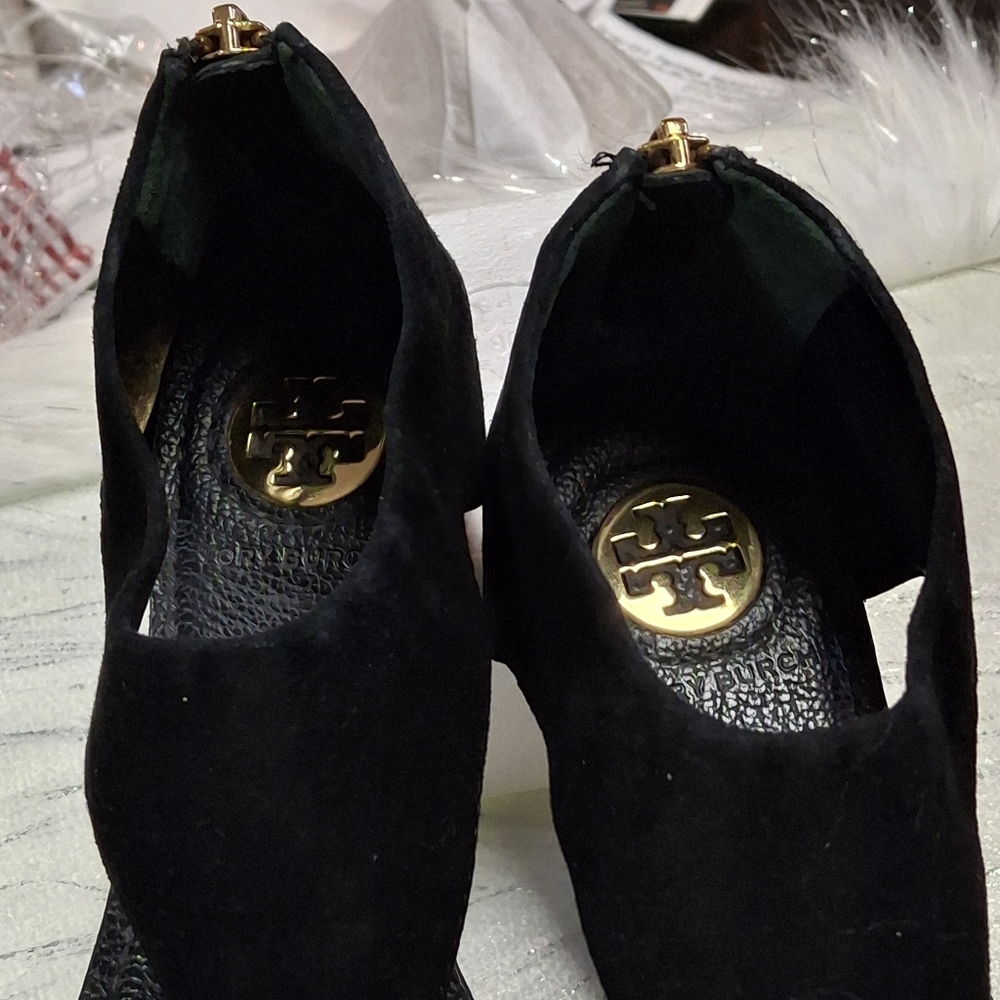 Tory Burch Black Leather Gladiator Heel Zipper Flat Thong Sandals Women Size 7.5 - Picture 12 of 16